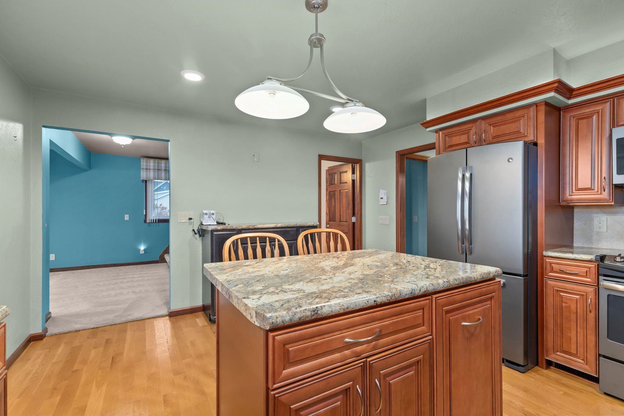 MENASHA, Wisconsin, 54942, United States, 4 Bedrooms Bedrooms, ,2 BathroomsBathrooms,Residential,For Sale,1996983