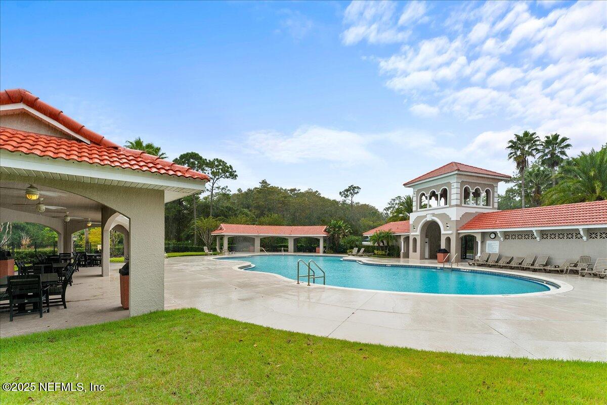 Orlando, Florida, 32825, United States, 3 Bedrooms Bedrooms, ,3 BathroomsBathrooms,Residential,For Sale,1975410