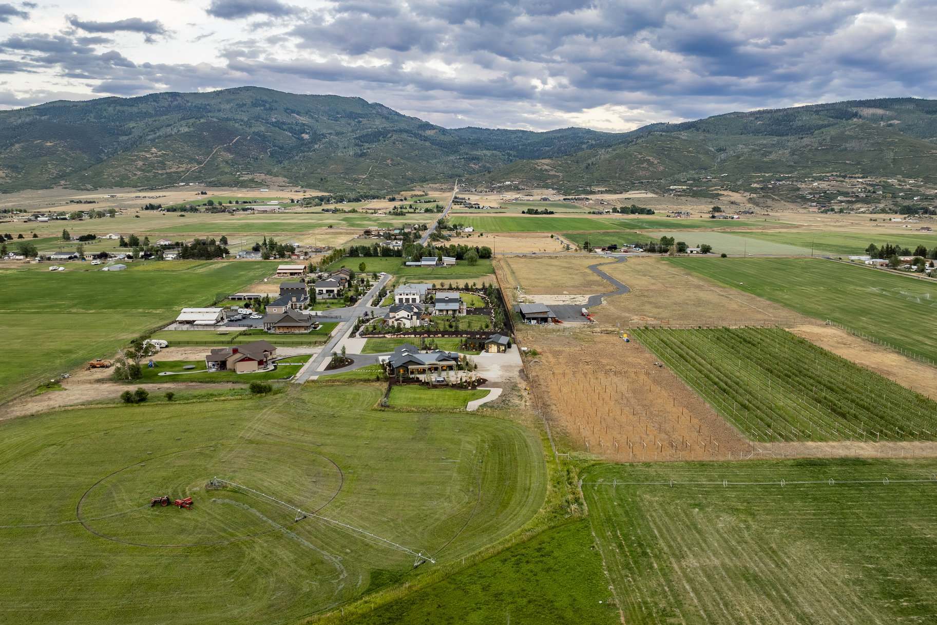  Rural Chic Farmhouse with Expansive Views and Seclusion - 物件實景