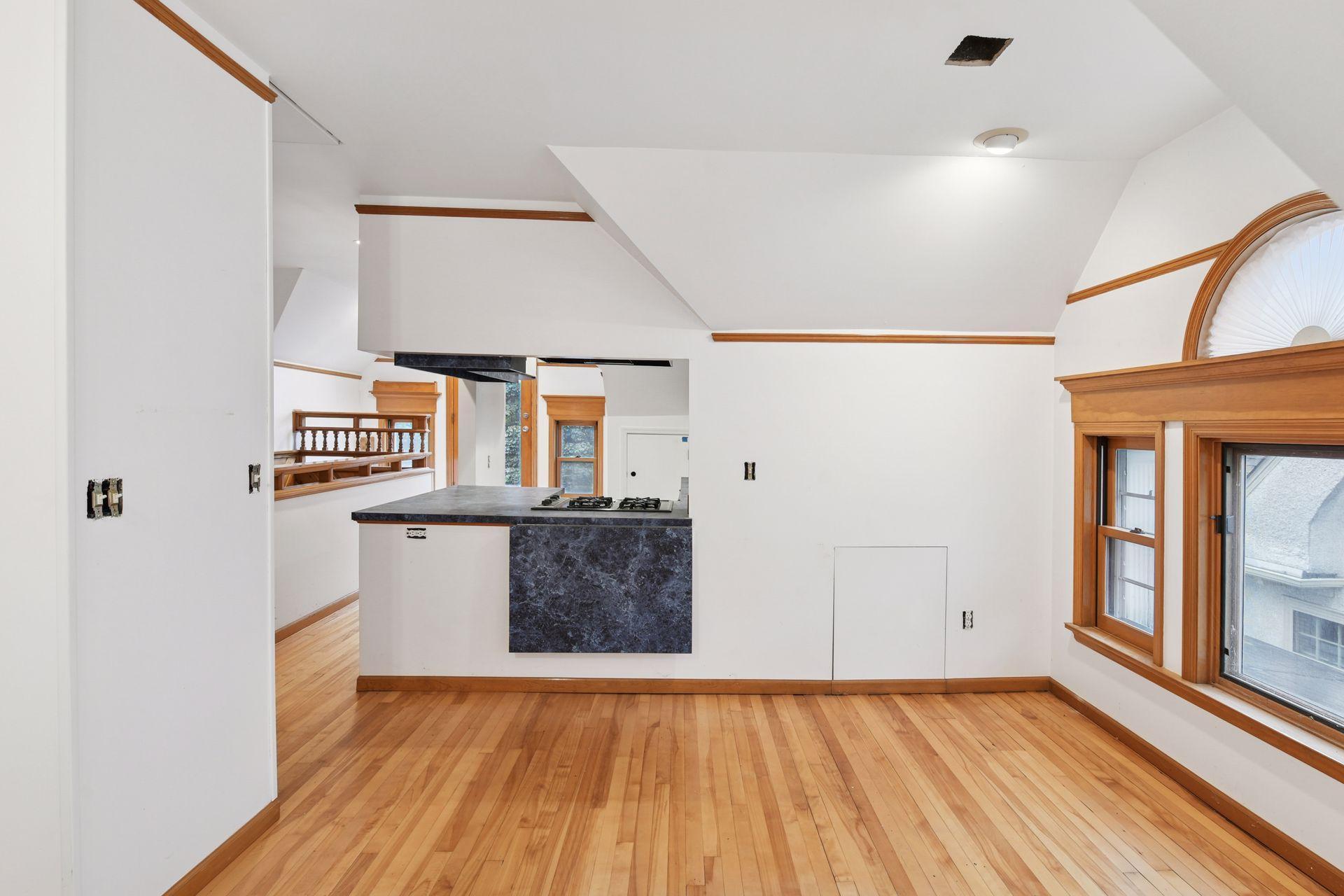 Minneapolis, Minnesota, 55403, United States, ,Residential,For Sale,1948501