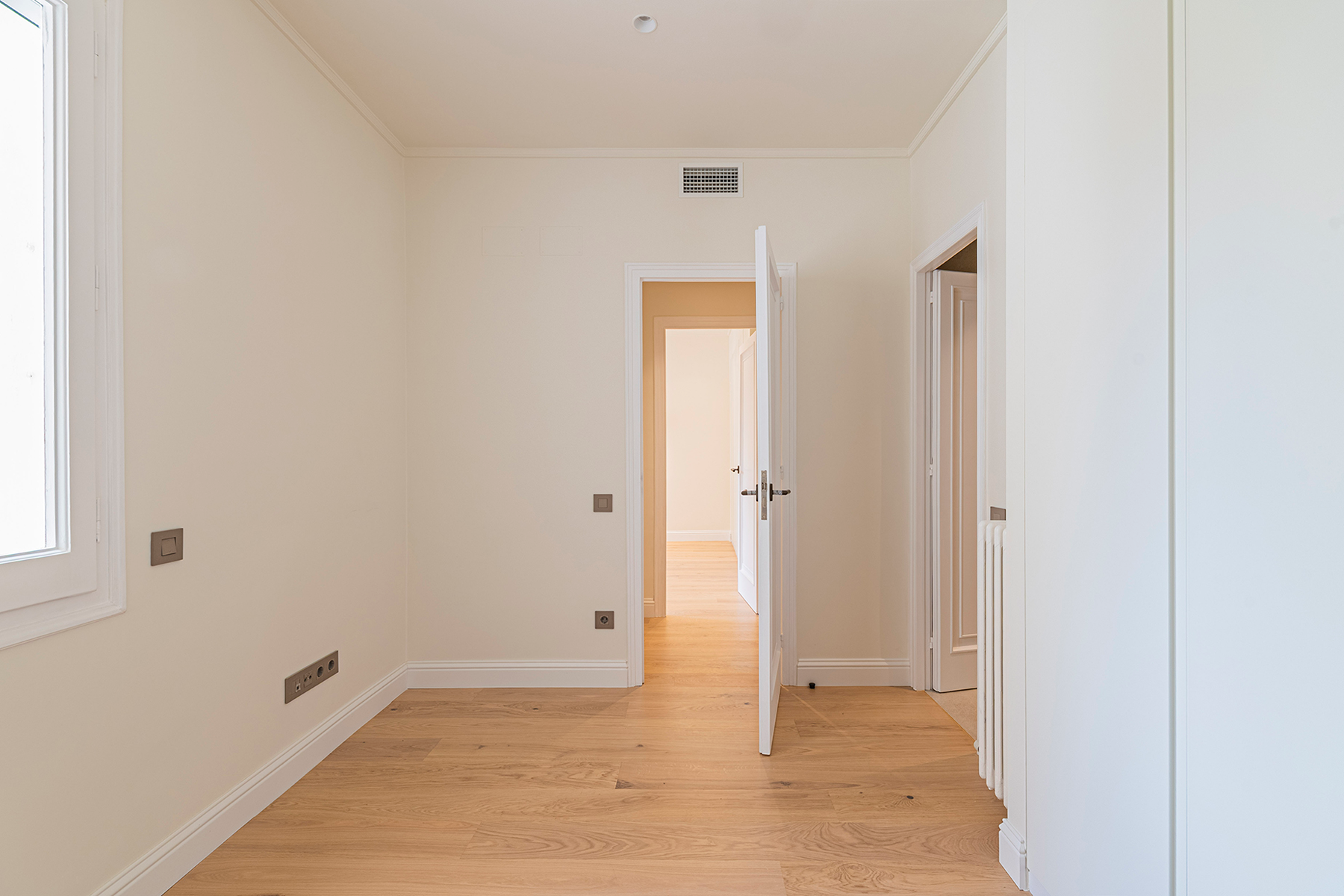  Beautiful brand-new flat next to Consell de Cent - 物件實景