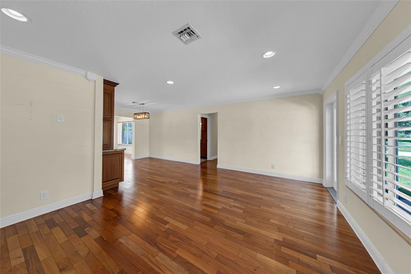 Fort Lauderdale, Florida, 33308, United States, 2 Bedrooms Bedrooms, ,2 BathroomsBathrooms,Residential,For Sale,1890163