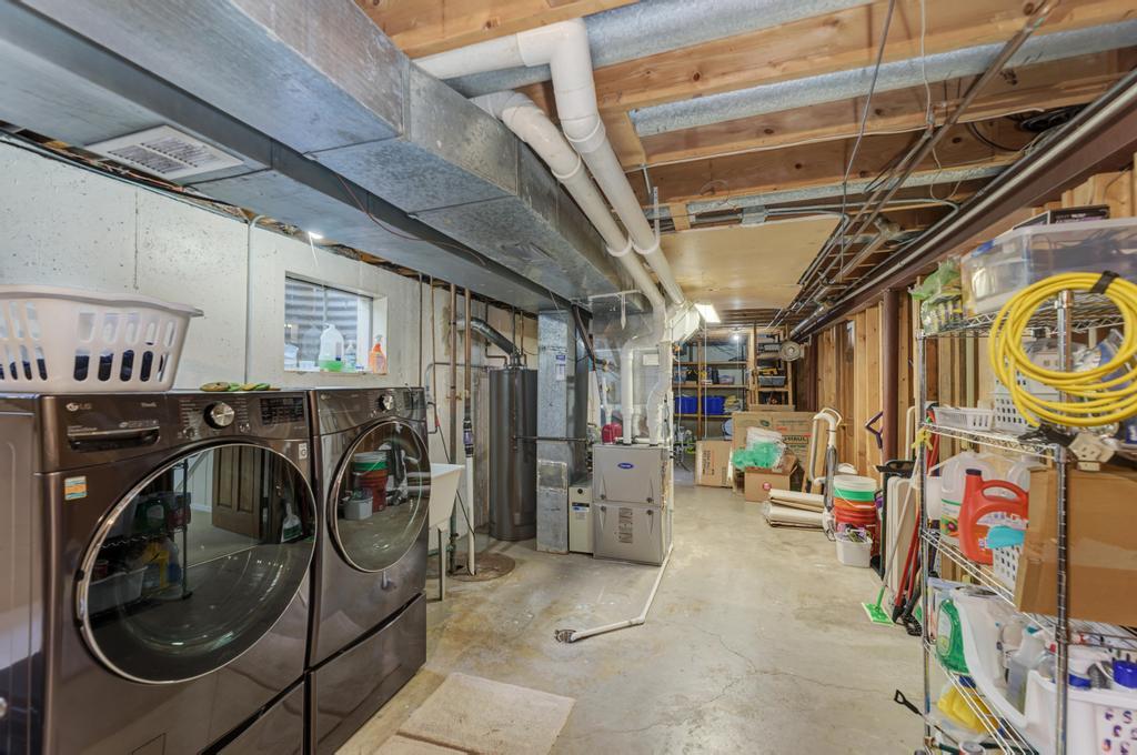 Arlington Heights, Illinois, 60005, United States, 5 Bedrooms Bedrooms, ,3 BathroomsBathrooms,Residential,For Sale,2001547