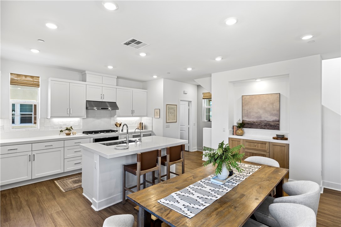 Rancho Mission Viejo, California, 92694, United States, 3 Bedrooms Bedrooms, ,3 BathroomsBathrooms,Residential,For Sale,1891499