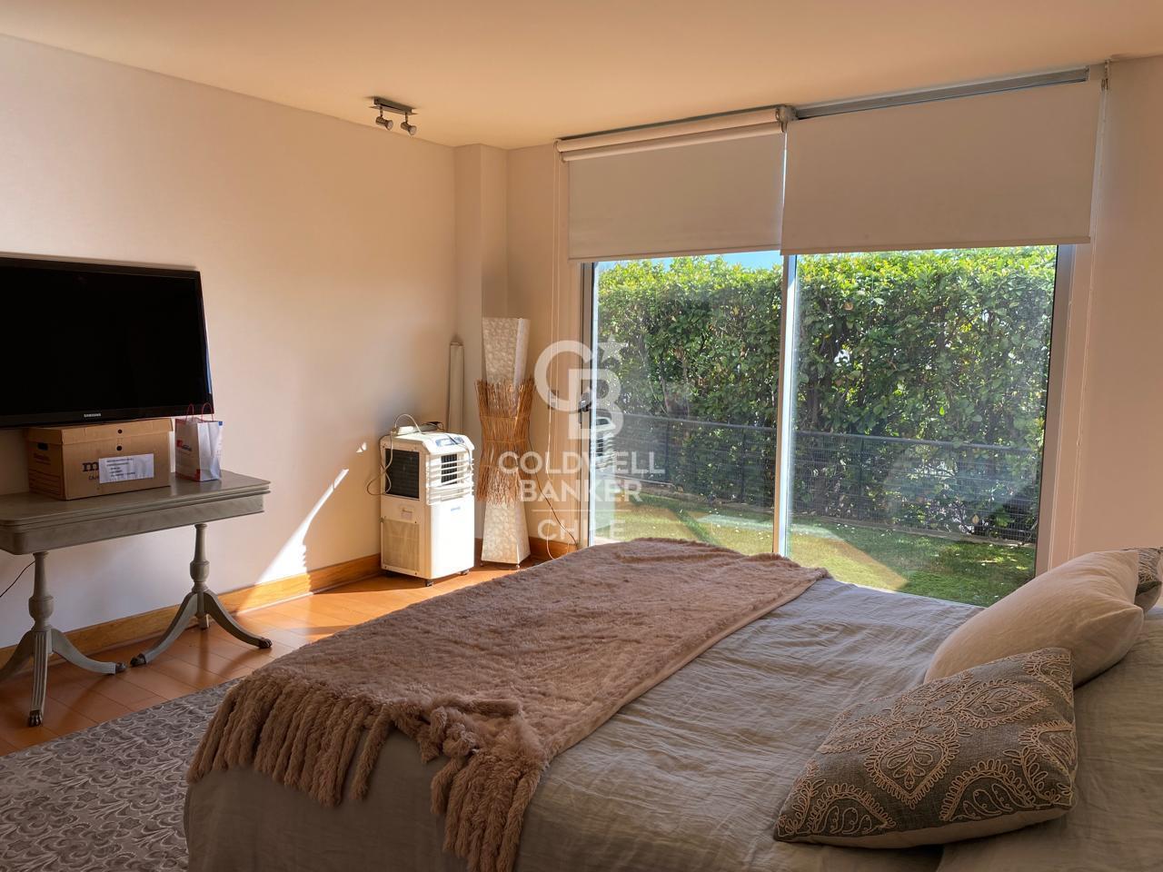 Las Condes, Chile, 6 Bedrooms Bedrooms, ,5 BathroomsBathrooms,Residential,For Sale,1898716