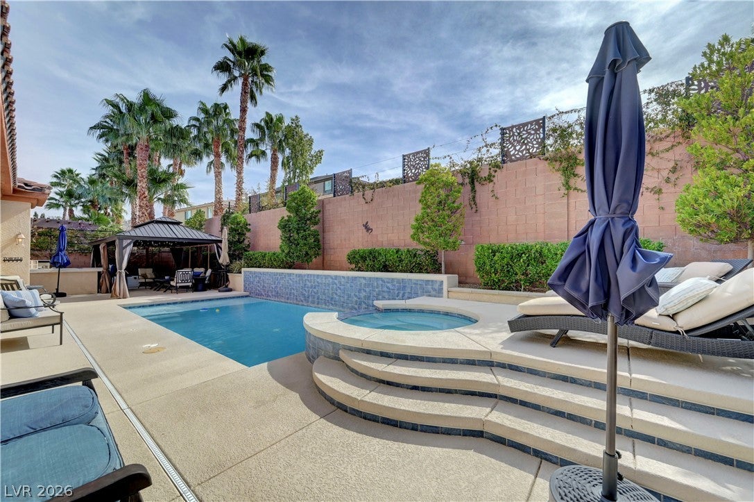 Henderson, Nevada, 89052, United States, 3 Bedrooms Bedrooms, ,3 BathroomsBathrooms,Residential,For Sale,2024085