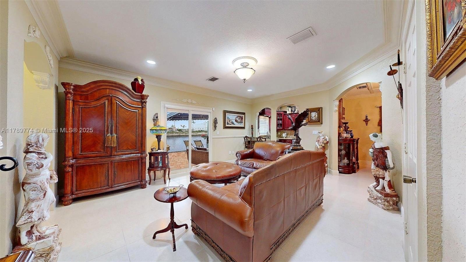 Medley, Florida, 33166, United States, 4 Bedrooms Bedrooms, ,3 BathroomsBathrooms,Residential,For Sale,1944974