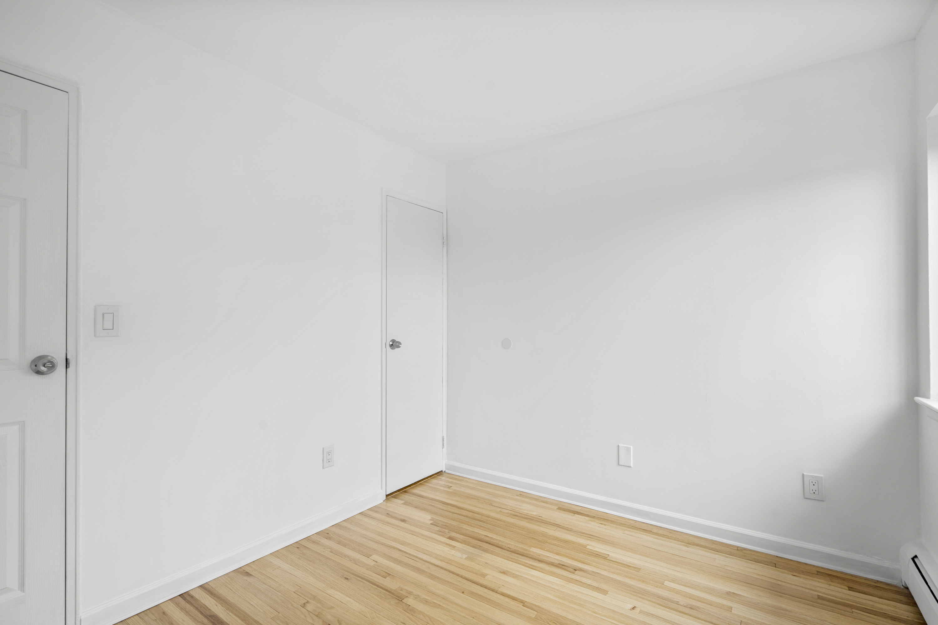  900 Midland Avenue - 物件實景