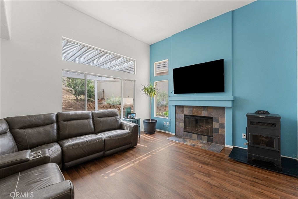 Yucaipa, California, 92399, United States, 5 Bedrooms Bedrooms, ,3 BathroomsBathrooms,Residential,For Sale,1943197