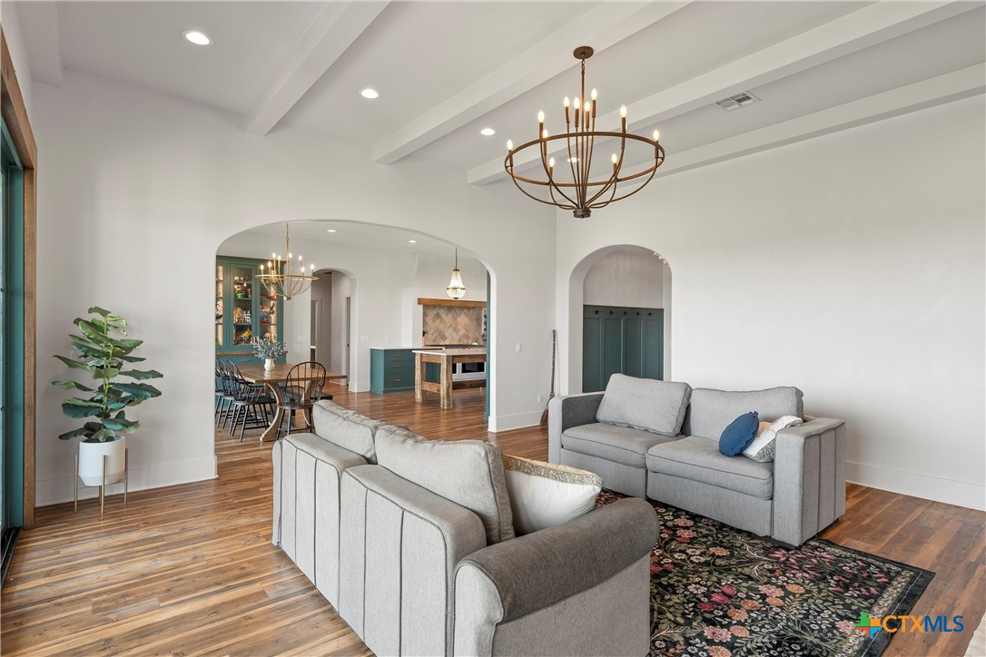 Woodway, Texas, 76712, United States, 4 Bedrooms Bedrooms, ,3 BathroomsBathrooms,Residential,For Sale,1940454