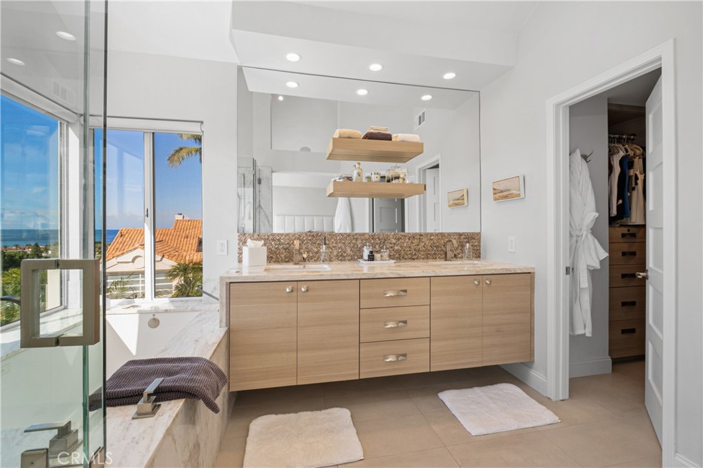 Dana Point, California, 92629, United States, 3 Bedrooms Bedrooms, ,3 BathroomsBathrooms,Residential,For Sale,1997468