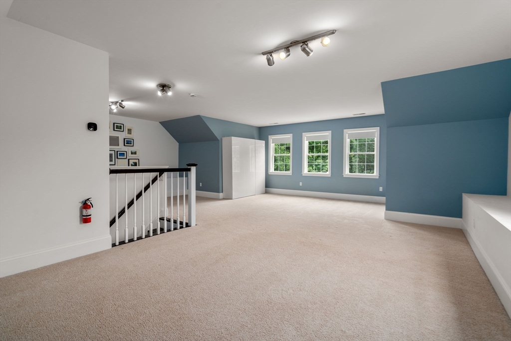 Natick, Massachusetts, 01760, United States, 3 Bedrooms Bedrooms, ,3 BathroomsBathrooms,Residential,For Sale,1941867