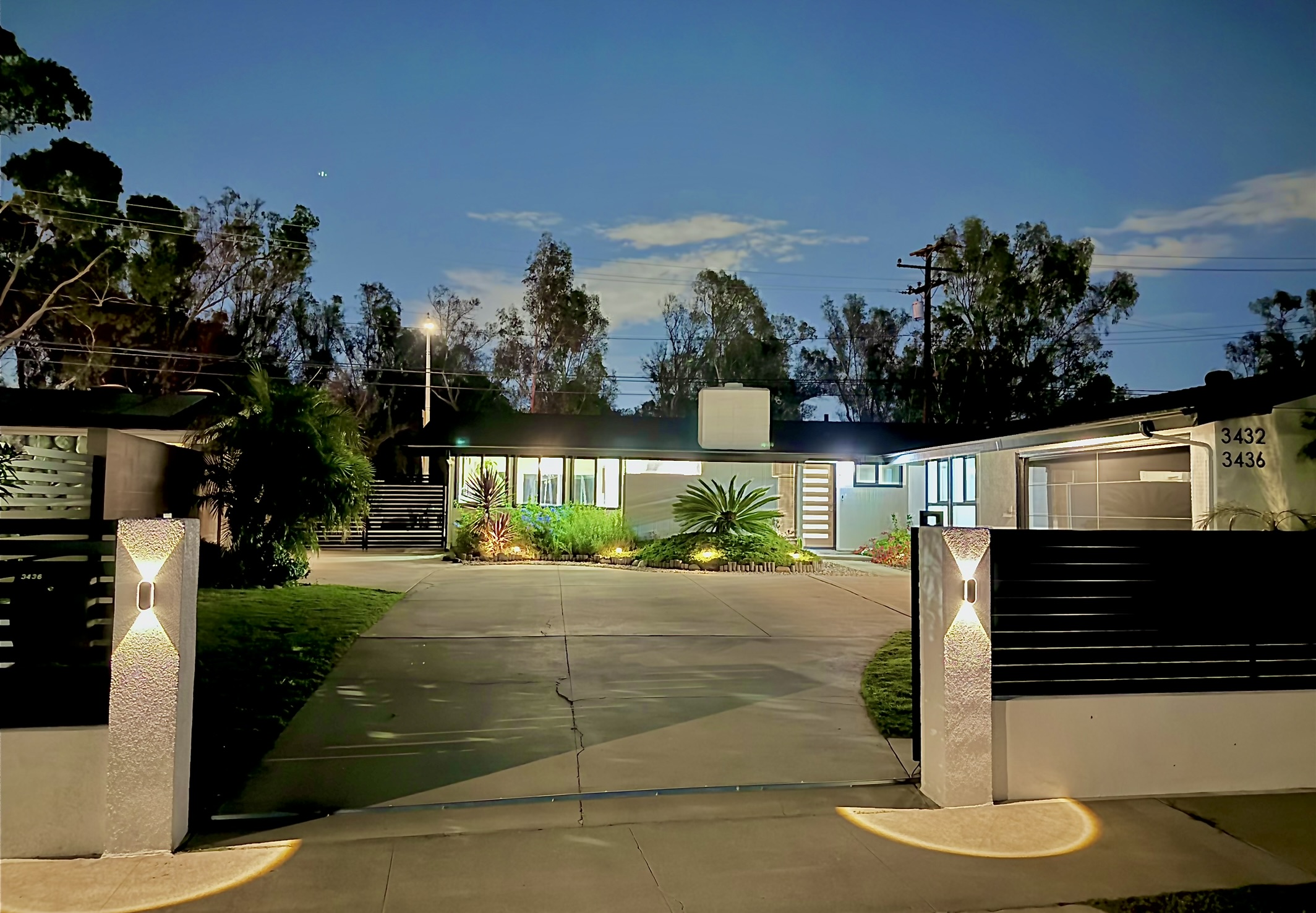 Los Alamitos, California, 90720, United States, 5 Bedrooms Bedrooms, ,4 BathroomsBathrooms,Residential,For Sale,1895084