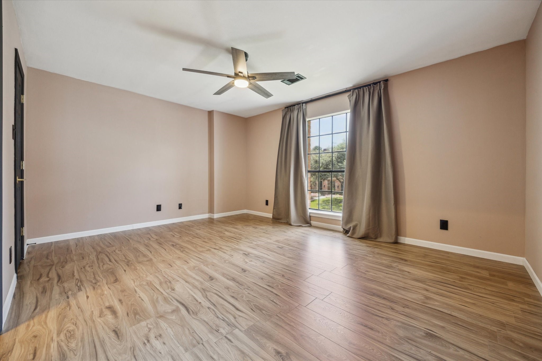 Katy, Texas, 77494, United States, 5 Bedrooms Bedrooms, ,4 BathroomsBathrooms,Residential,For Sale,1819648