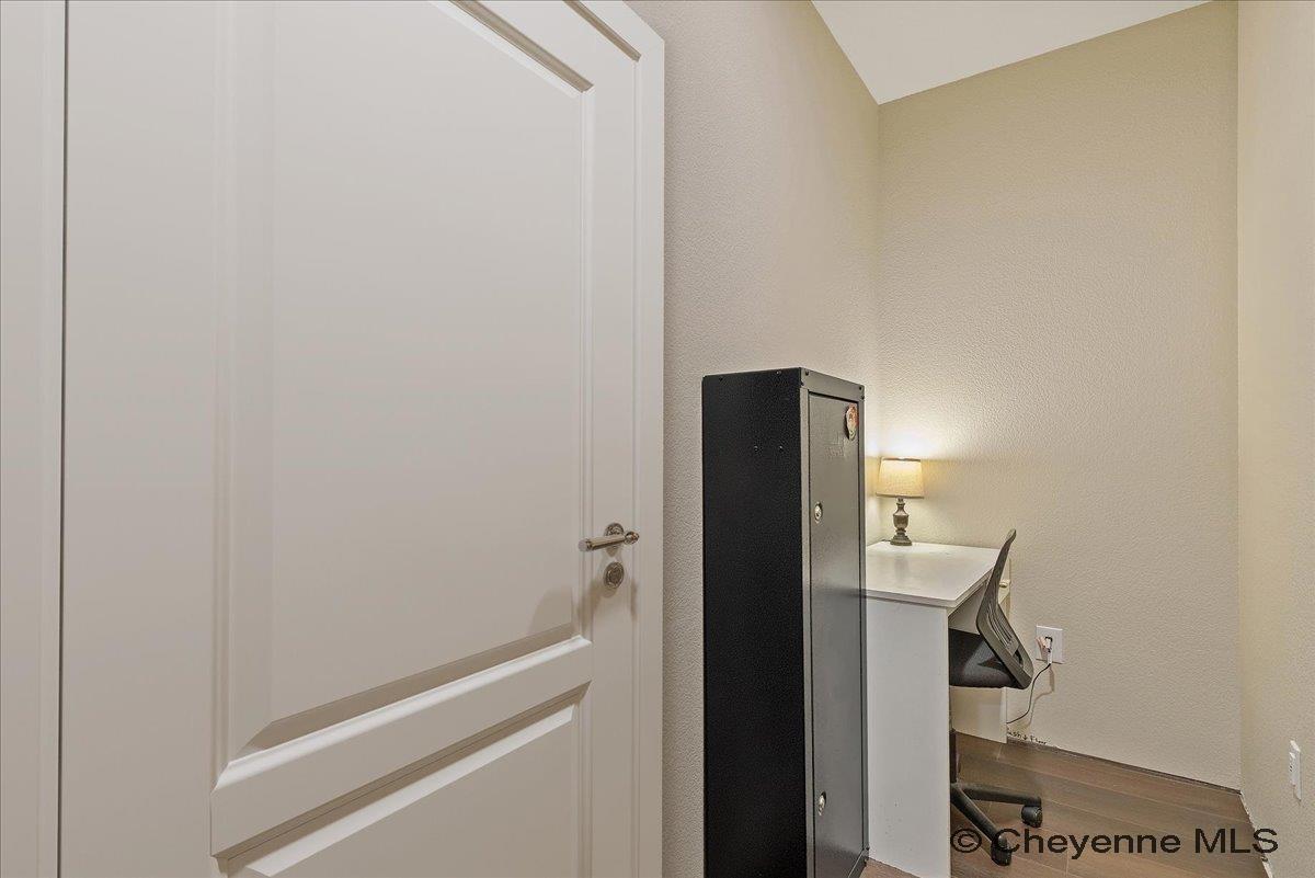 Cheyenne, Wyoming, 82009, United States, 5 Bedrooms Bedrooms, ,3 BathroomsBathrooms,Residential,For Sale,1993587