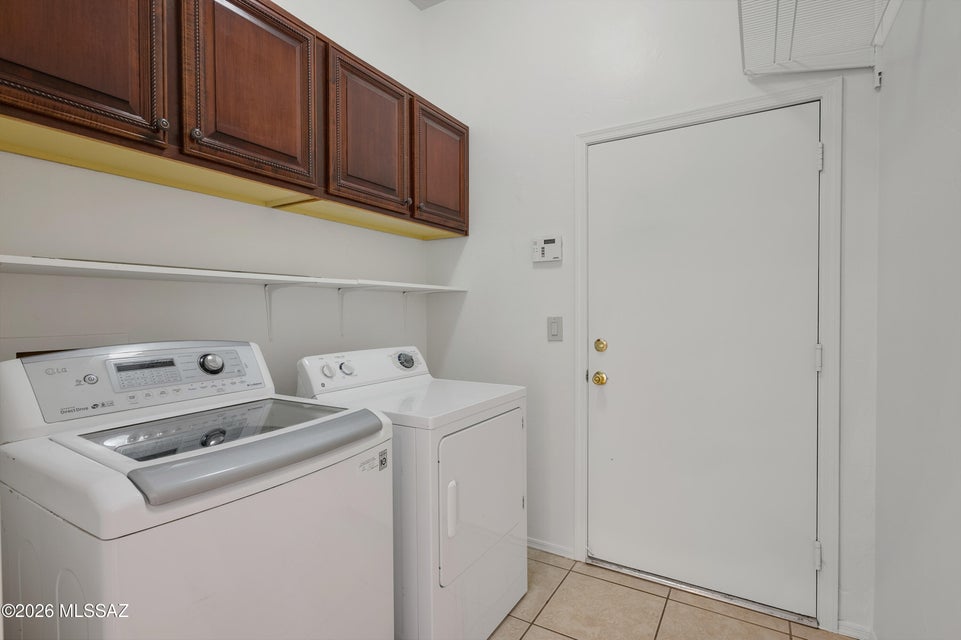 Tucson, Arizona, 85742, United States, 4 Bedrooms Bedrooms, ,3 BathroomsBathrooms,Residential,For Sale,2012321