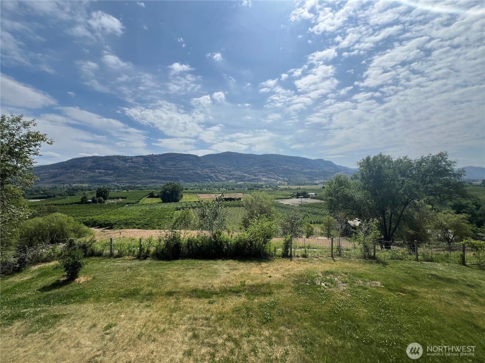 Oroville, Washington, 98844, United States, 3 Bedrooms Bedrooms, ,1 BathroomBathrooms,Residential,For Sale,2002017