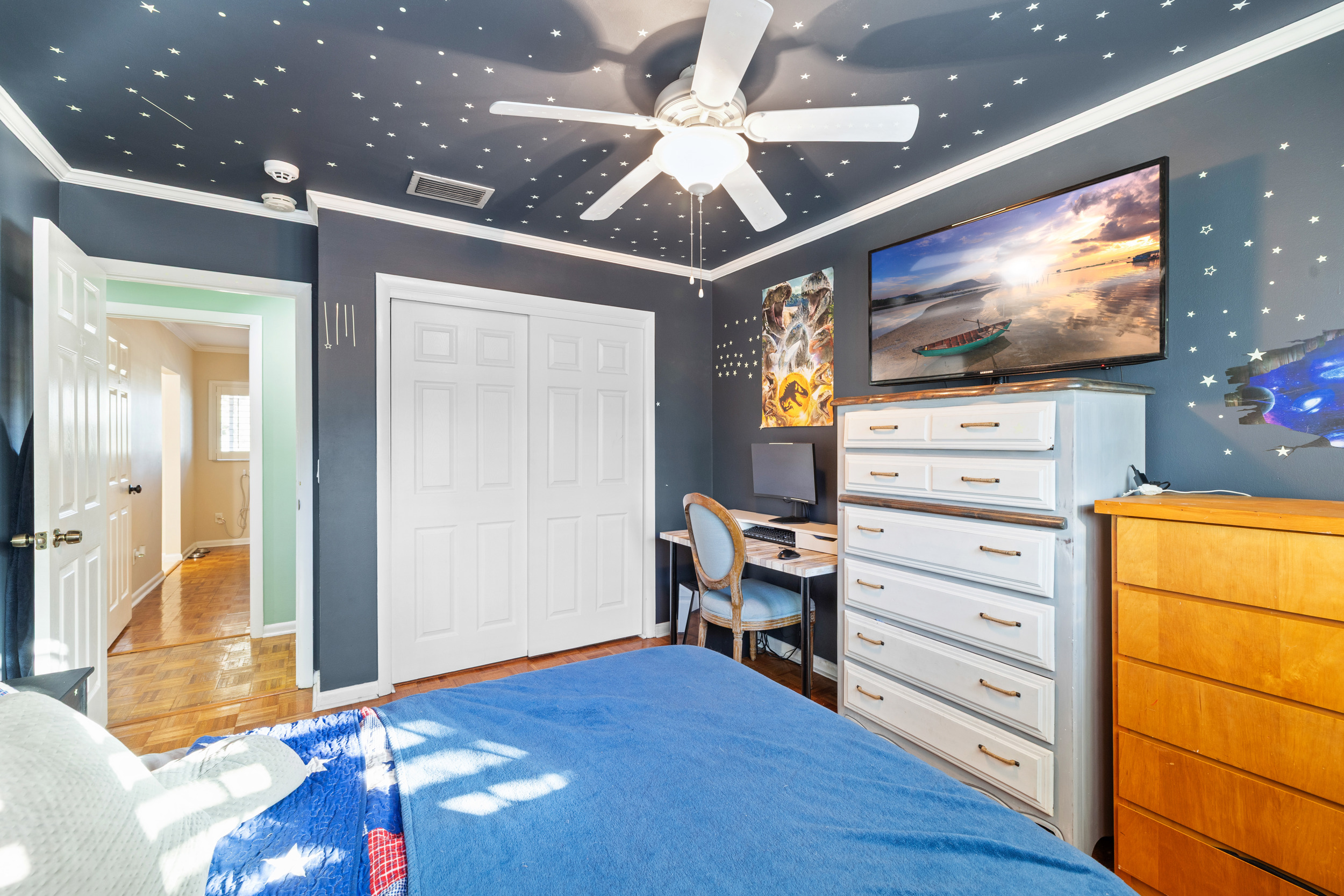 Tampa, Florida, 33618, United States, 3 Bedrooms Bedrooms, ,2 BathroomsBathrooms,Residential,For Sale,1994260