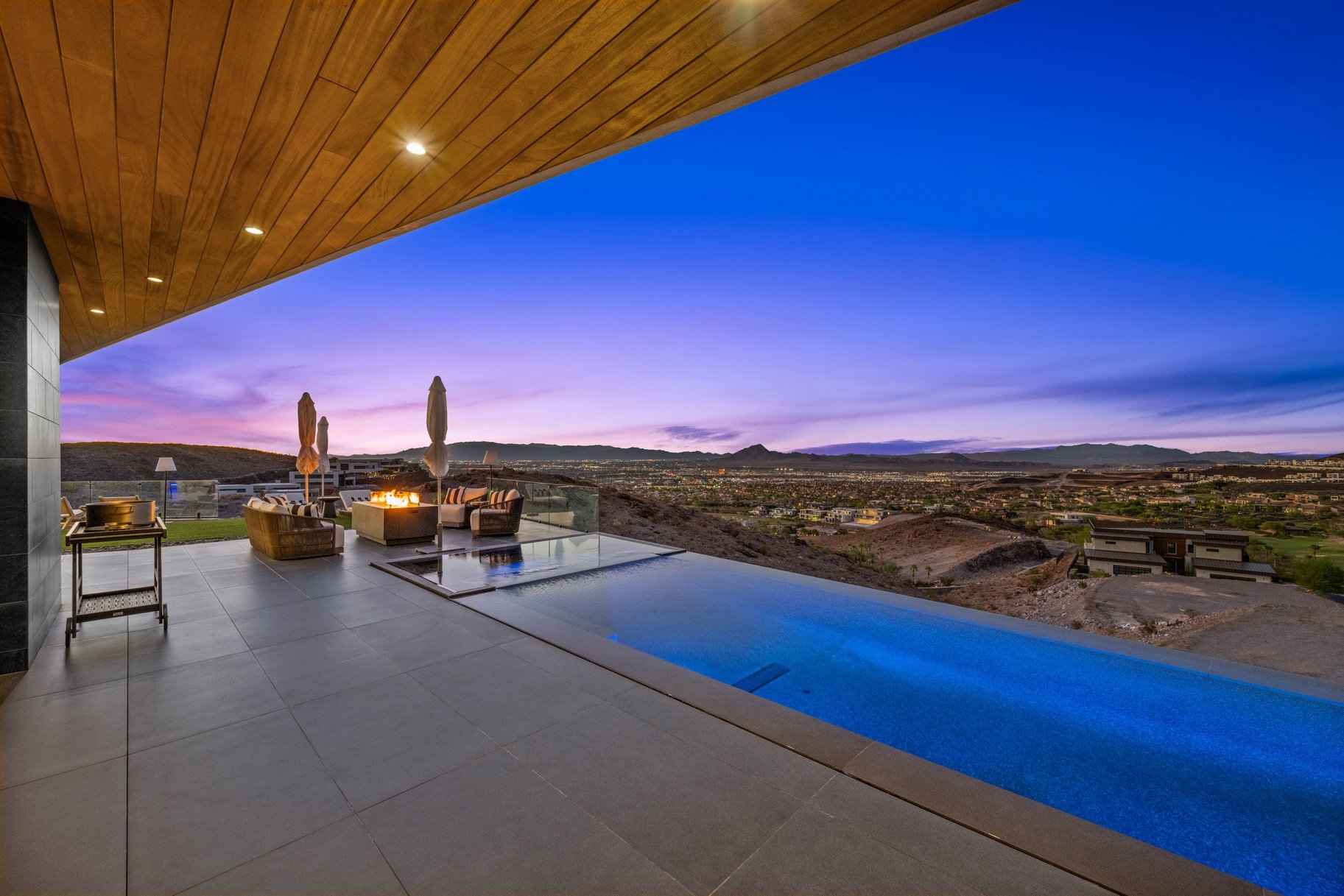  Extraordinary Architectural Masterpiece in Macdonald Highlands - 物件實景