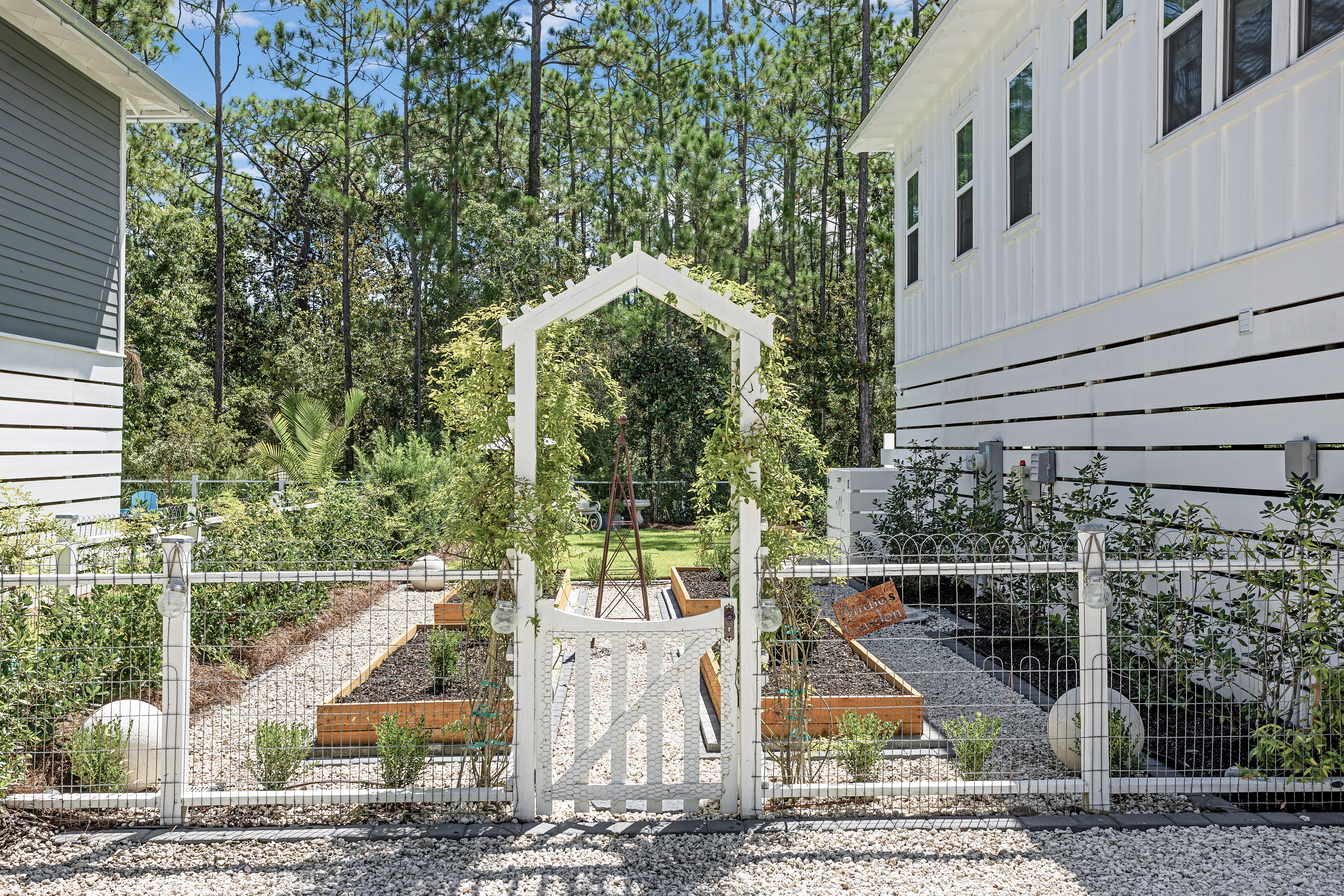  Enchanting Waterfront Home on Hogtown Bayou - 物件實景