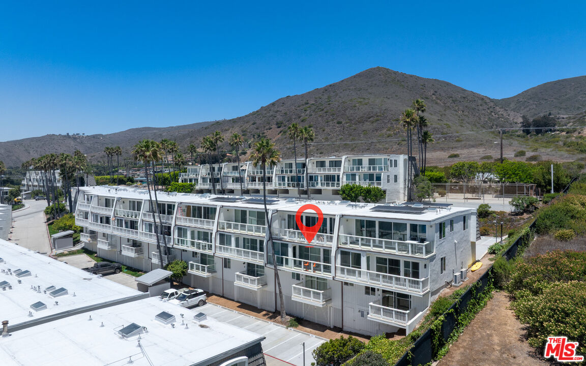 Malibu, California, 90265, United States, 2 Bedrooms Bedrooms, ,2 BathroomsBathrooms,Residential,For Sale,1896546