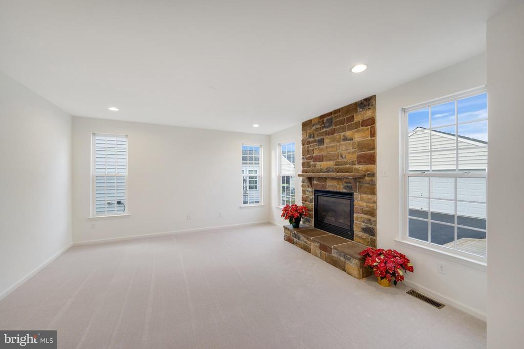 Milton, Delaware, 19968, United States, 4 Bedrooms Bedrooms, ,4 BathroomsBathrooms,Residential,For Sale,1999032