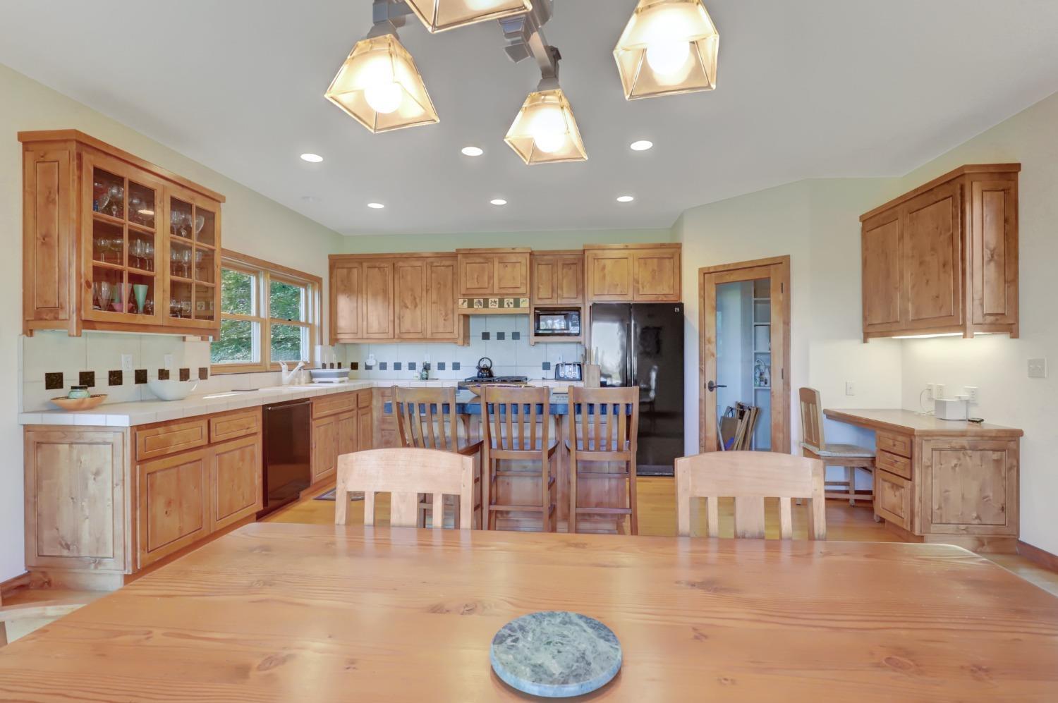Nevada City, California, 95959, United States, 3 Bedrooms Bedrooms, ,3 BathroomsBathrooms,Residential,For Sale,1937028