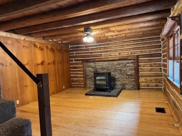 Deerfield, Massachusetts, 01342, United States, 2 Bedrooms Bedrooms, ,1 BathroomBathrooms,Residential,For Sale,1913467