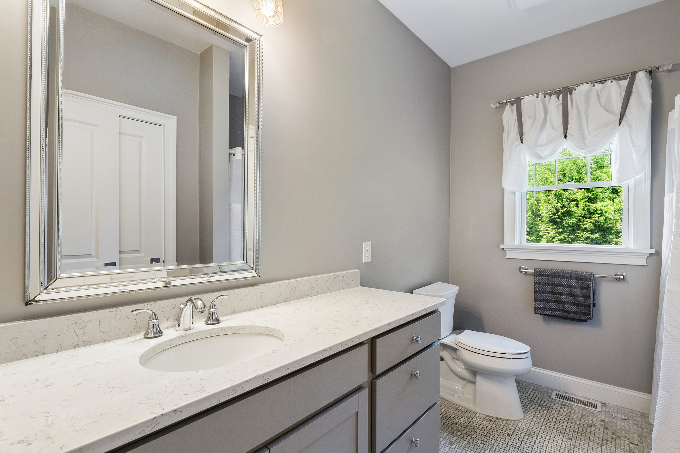  42 Aubin Street, Seekonk, MA, 02771 - 物件實景