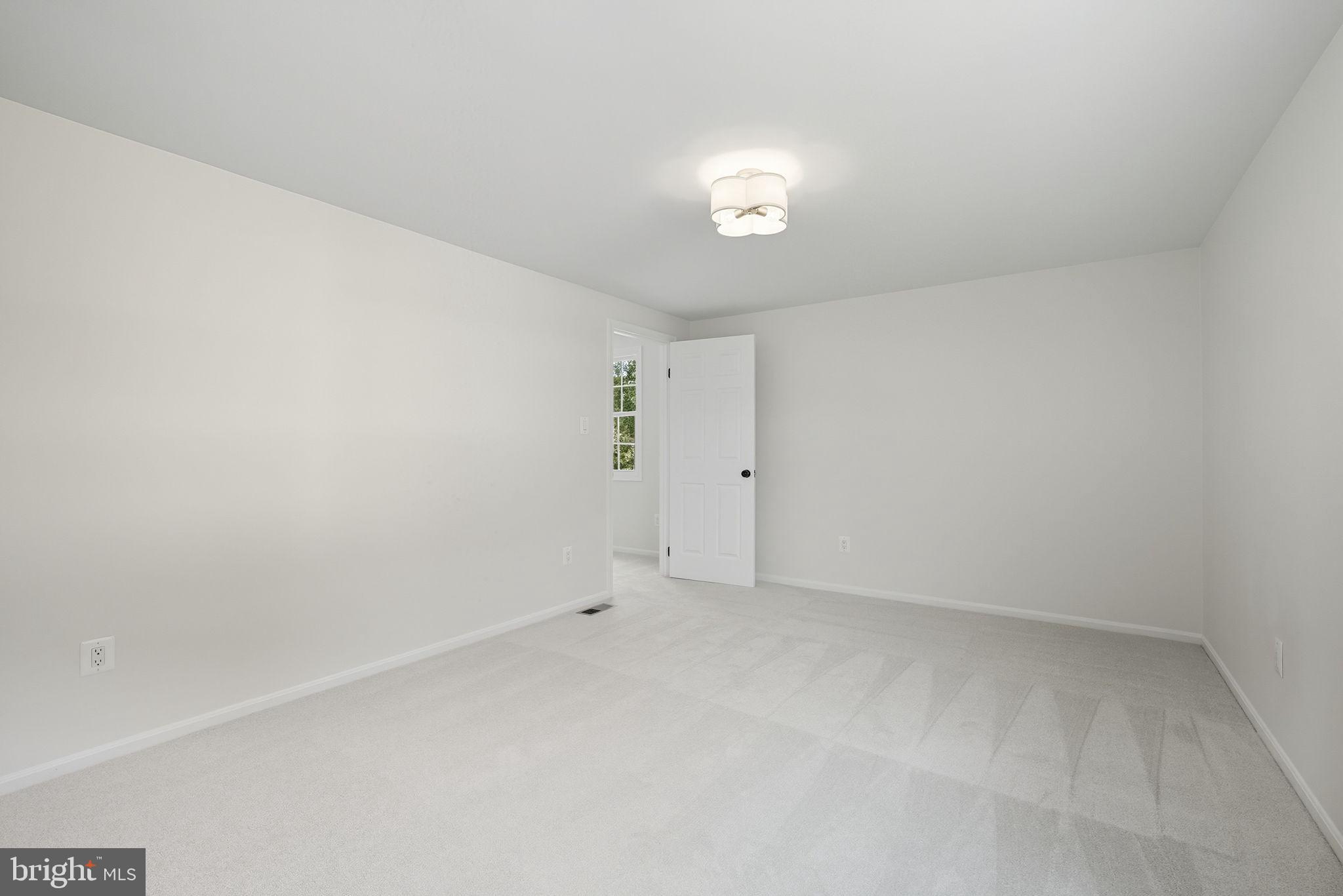 Fairfax, Virginia, 22032, United States, 4 Bedrooms Bedrooms, ,3 BathroomsBathrooms,Residential,For Sale,1984417