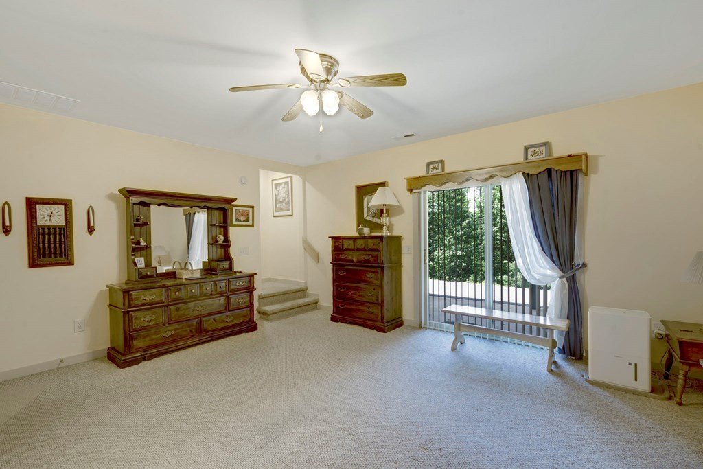 Hiawassee, Georgia, 30546, United States, 2 Bedrooms Bedrooms, ,3 BathroomsBathrooms,Residential,For Sale,1920293
