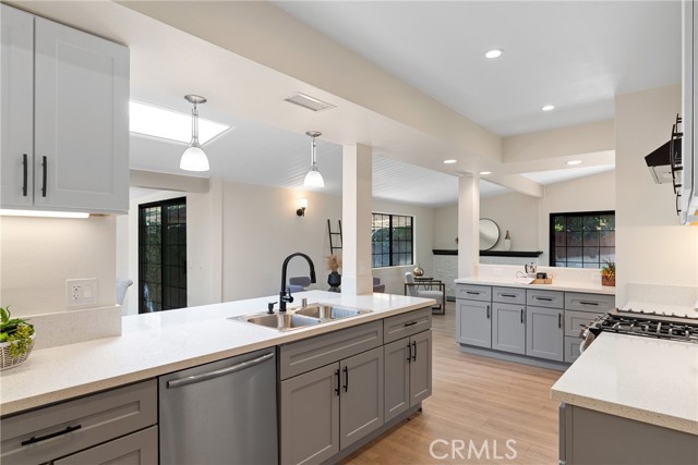 Fullerton, California, 92831, United States, 3 Bedrooms Bedrooms, ,2 BathroomsBathrooms,Residential,For Sale,1975217