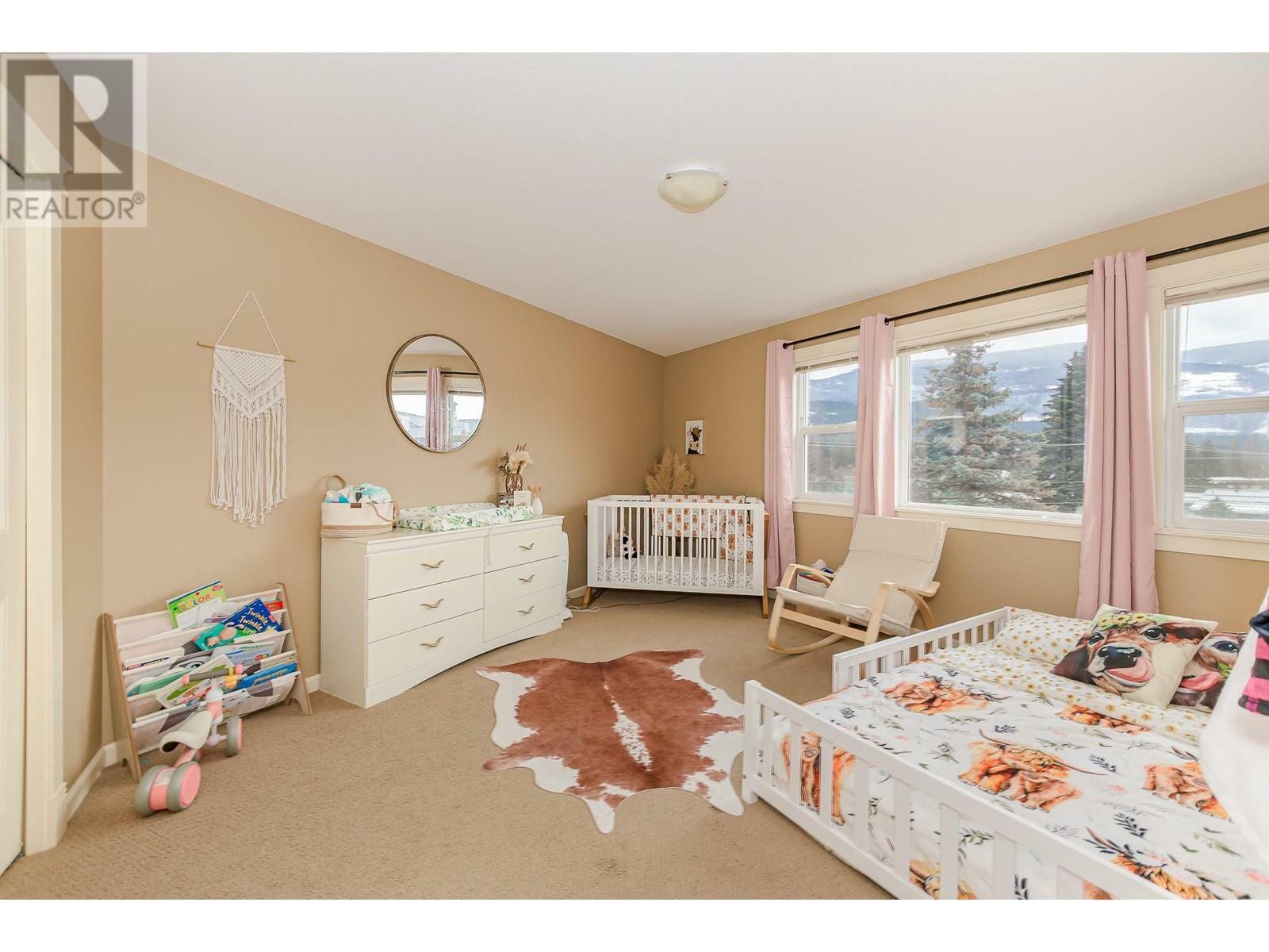 SICAMOUS, British Columbia, V0E 2V1, CA, 4 Bedrooms Bedrooms, ,2 BathroomsBathrooms,Residential,For Sale,1839055