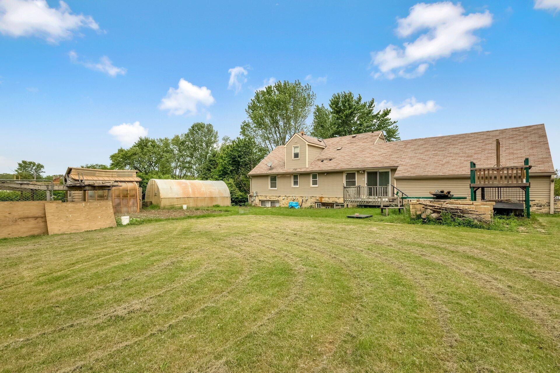 Milwaukee, Wisconsin, 53224, United States, 5 Bedrooms Bedrooms, ,4 BathroomsBathrooms,Residential,For Sale,1857409