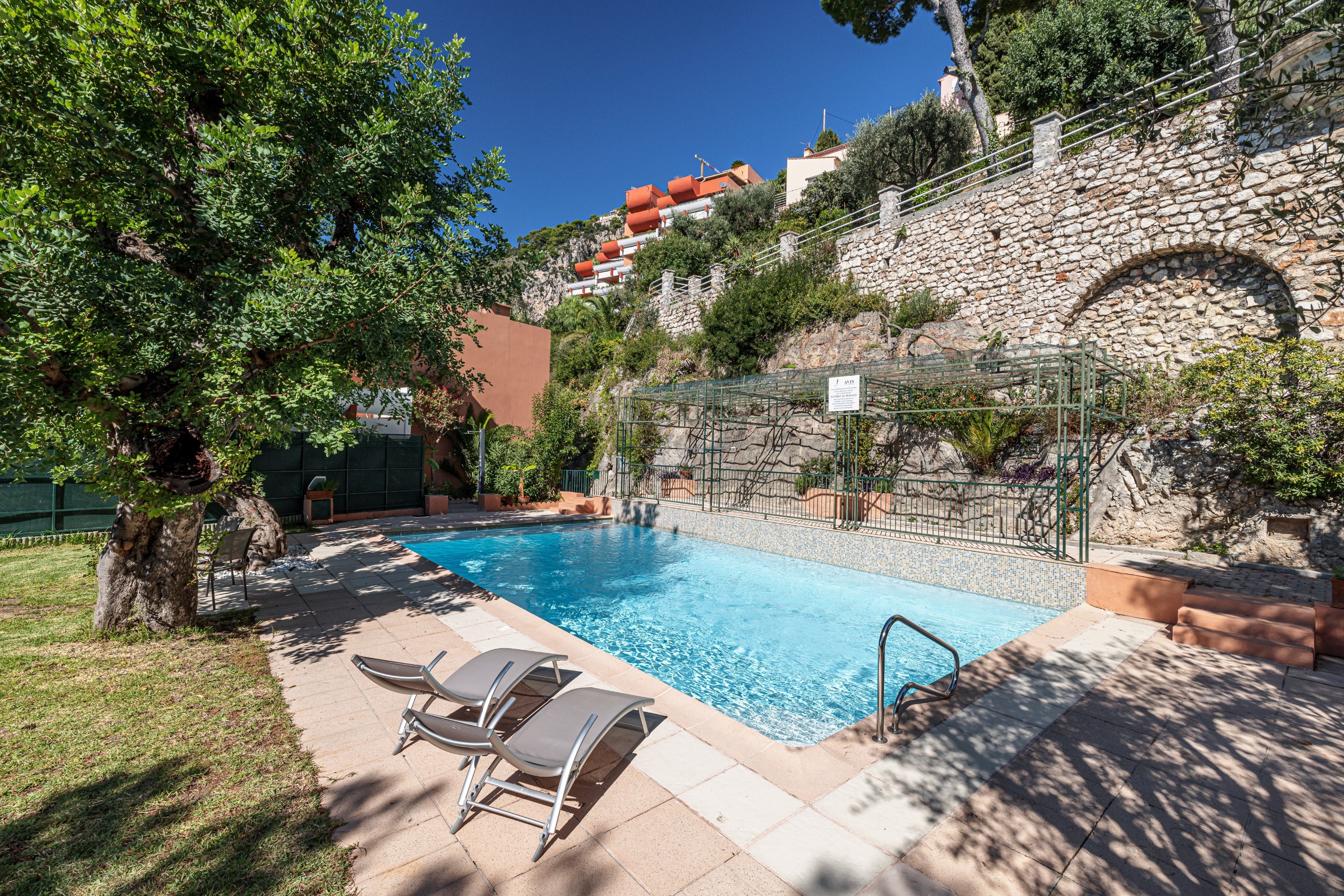  3-room apartment for sale in Villefranche-sur-Mer with panoramic sea views, Gol… - 物件實景