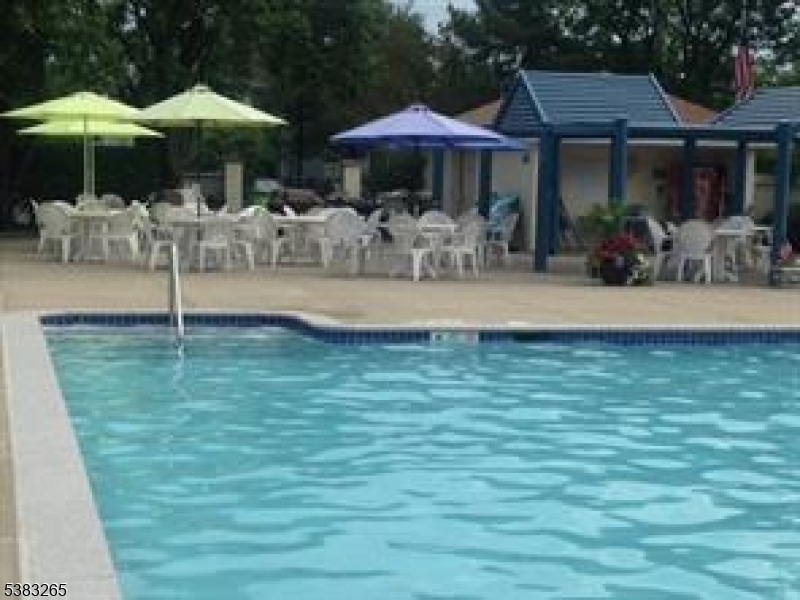 Sayreville Boro, New Jersey, 08859, United States, 2 Bedrooms Bedrooms, ,3 BathroomsBathrooms,Residential,For Sale,1962981