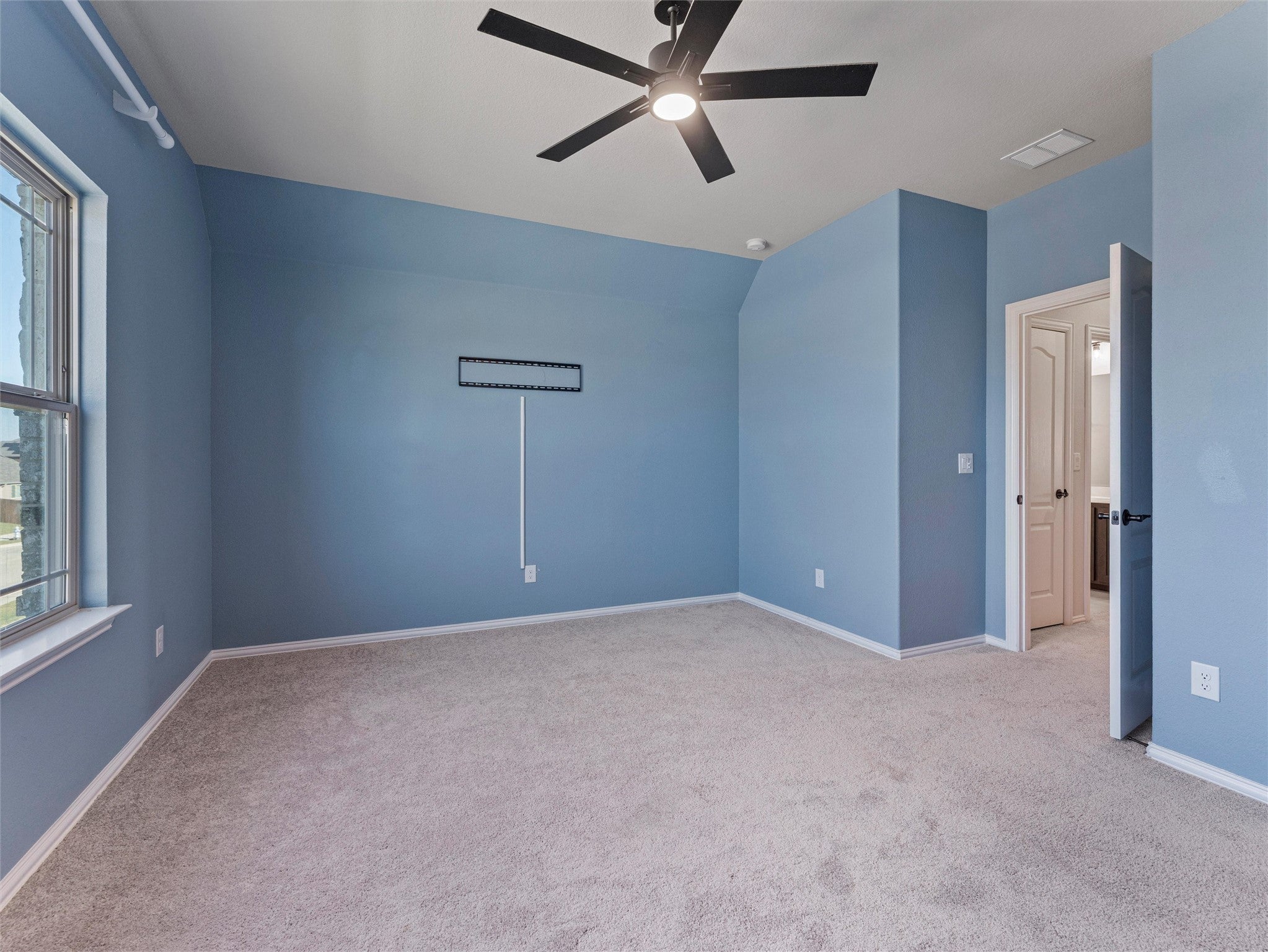 Waxahachie, Texas, 75165, United States, 5 Bedrooms Bedrooms, ,4 BathroomsBathrooms,Residential,For Sale,1989911