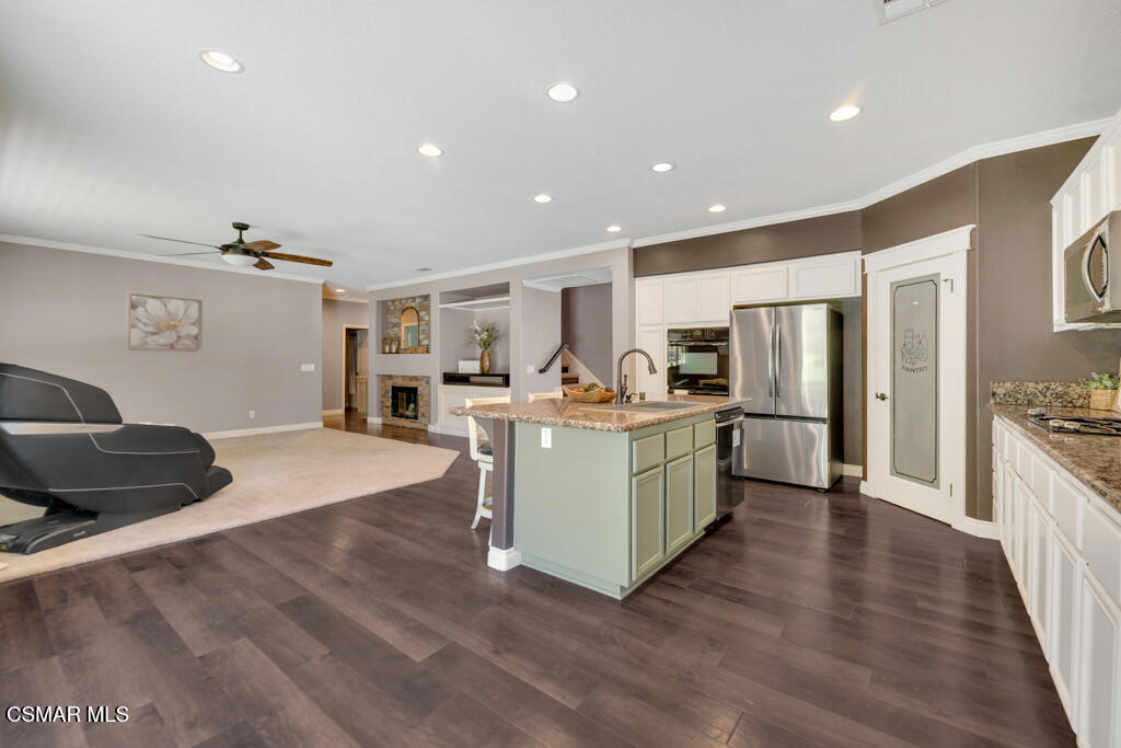 Lancaster, California, 93536, United States, 4 Bedrooms Bedrooms, ,3 BathroomsBathrooms,Residential,For Sale,1904544