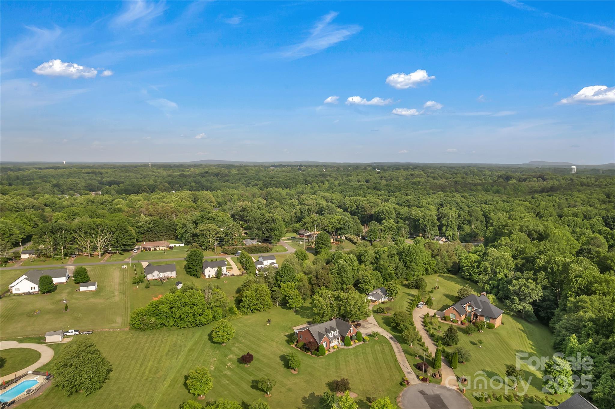 Cherryville, North Carolina, 28021, United States, 3 Bedrooms Bedrooms, ,3 BathroomsBathrooms,Residential,For Sale,1885225