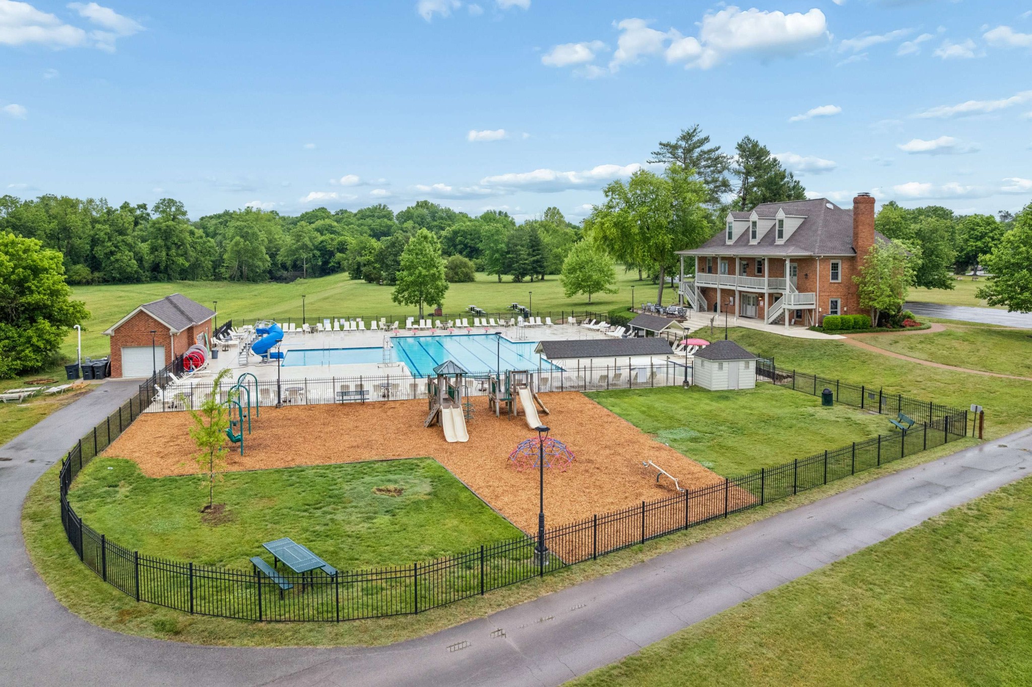  141 Cottonwood Dr, Franklin, TN, 37069 - 物件實景