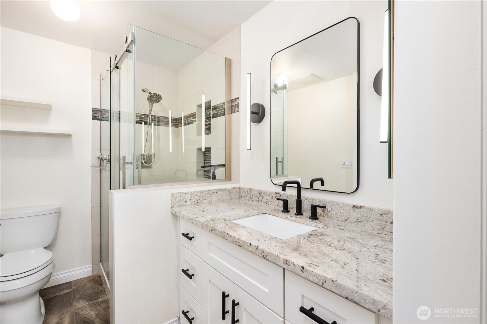 Renton, Washington, 98059, United States, 4 Bedrooms Bedrooms, ,1 BathroomBathrooms,Residential,For Sale,1989503