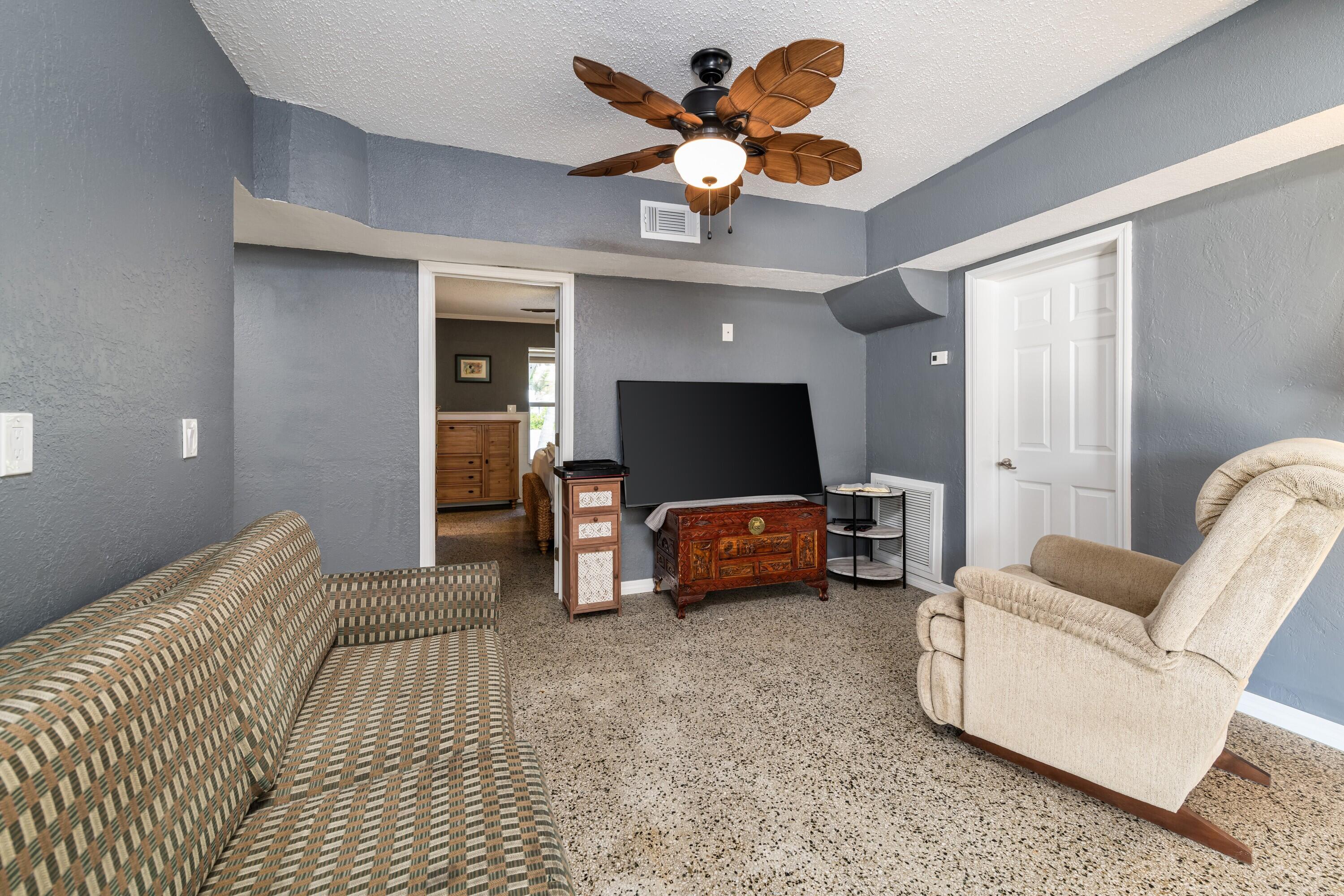 MARATHON, Florida, 33050, United States, 3 Bedrooms Bedrooms, ,2 BathroomsBathrooms,Residential,For Sale,1896234