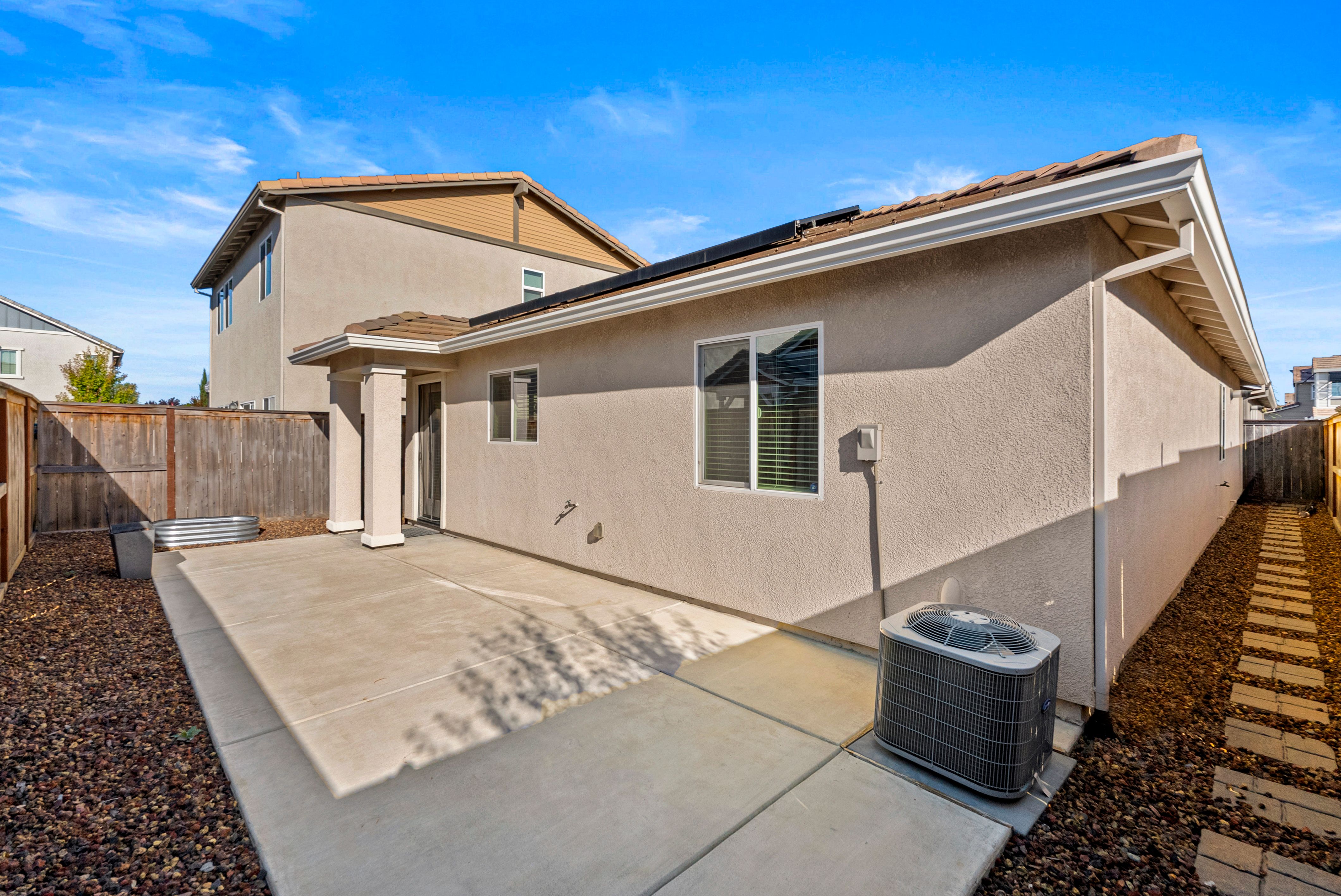  4388 Silver Cedar Lane, Sacramento, CA 95834 - 物件實景