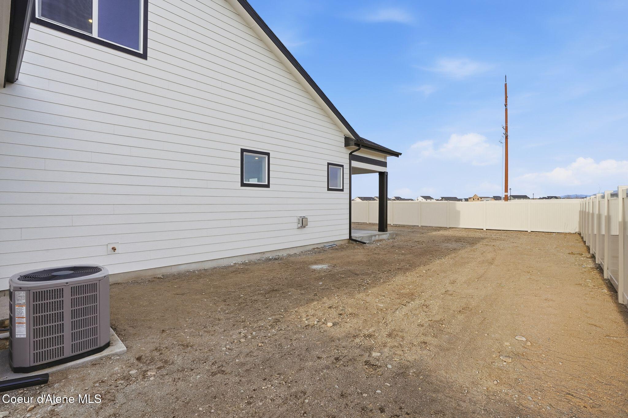 Coeur d'Alene, Idaho, 83815, United States, 4 Bedrooms Bedrooms, ,3 BathroomsBathrooms,Residential,For Sale,2015993