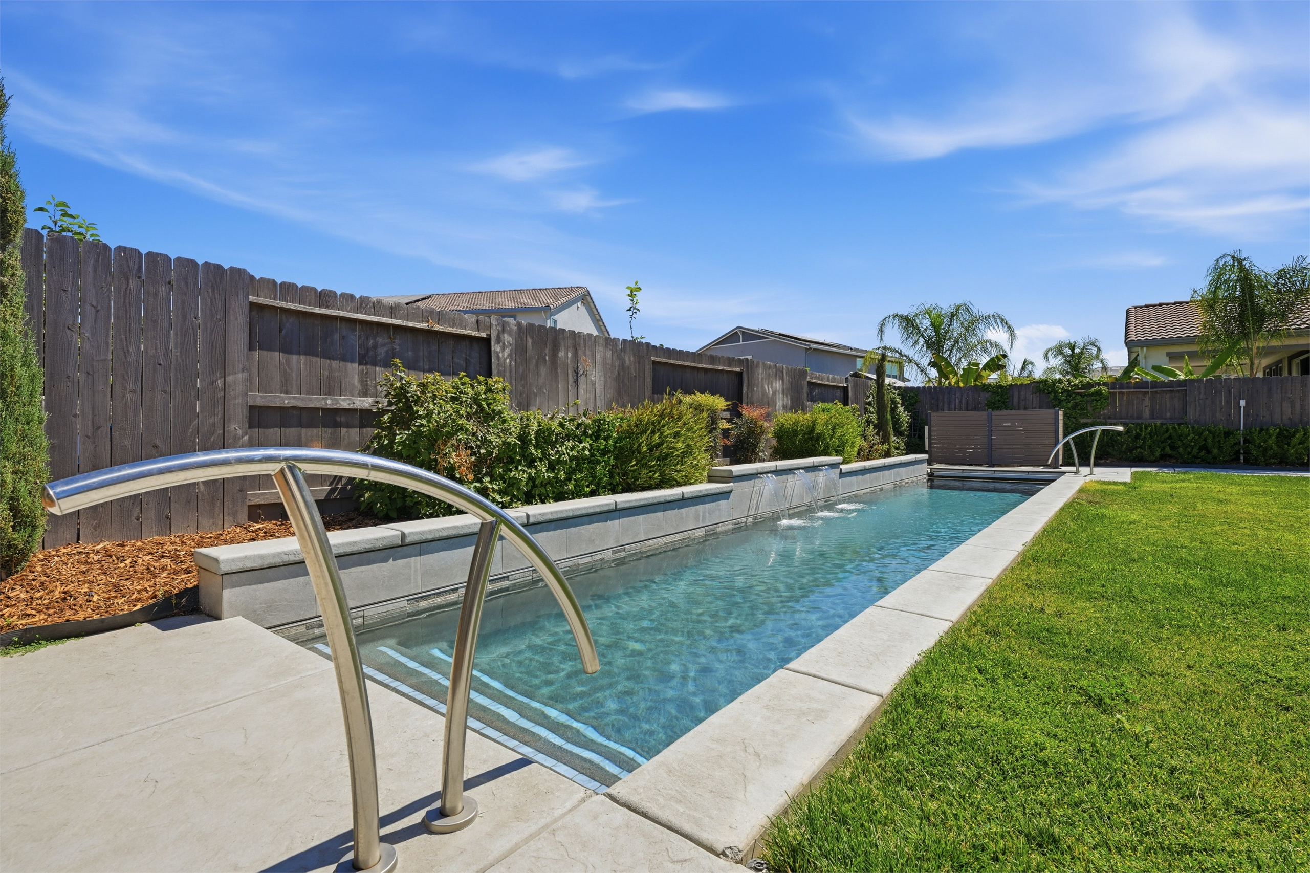  7487 Darque Way, Elk Grove, CA 95757 - 物件實景