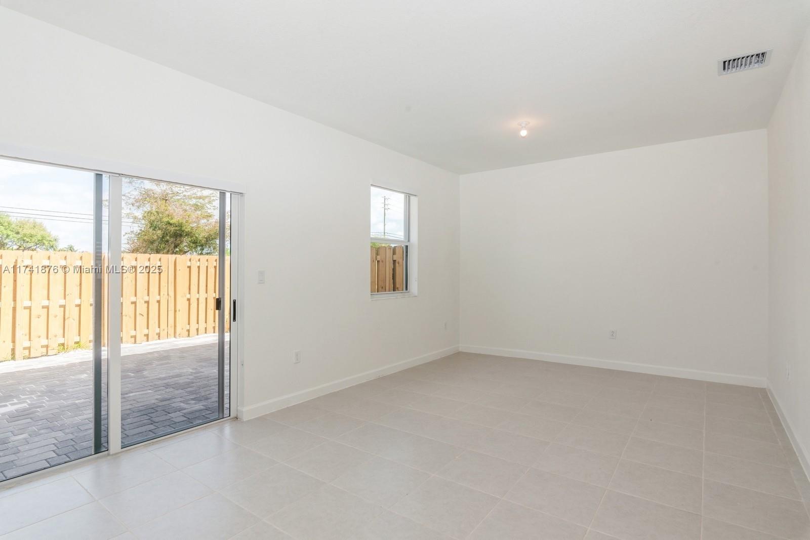 Homestead, Florida, 33033, United States, 3 Bedrooms Bedrooms, ,3 BathroomsBathrooms,Residential,For Sale,1705245