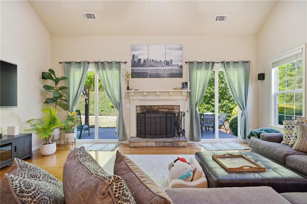 Cumming, Georgia, 30040, United States, 3 Bedrooms Bedrooms, ,3 BathroomsBathrooms,Residential,For Sale,2035800