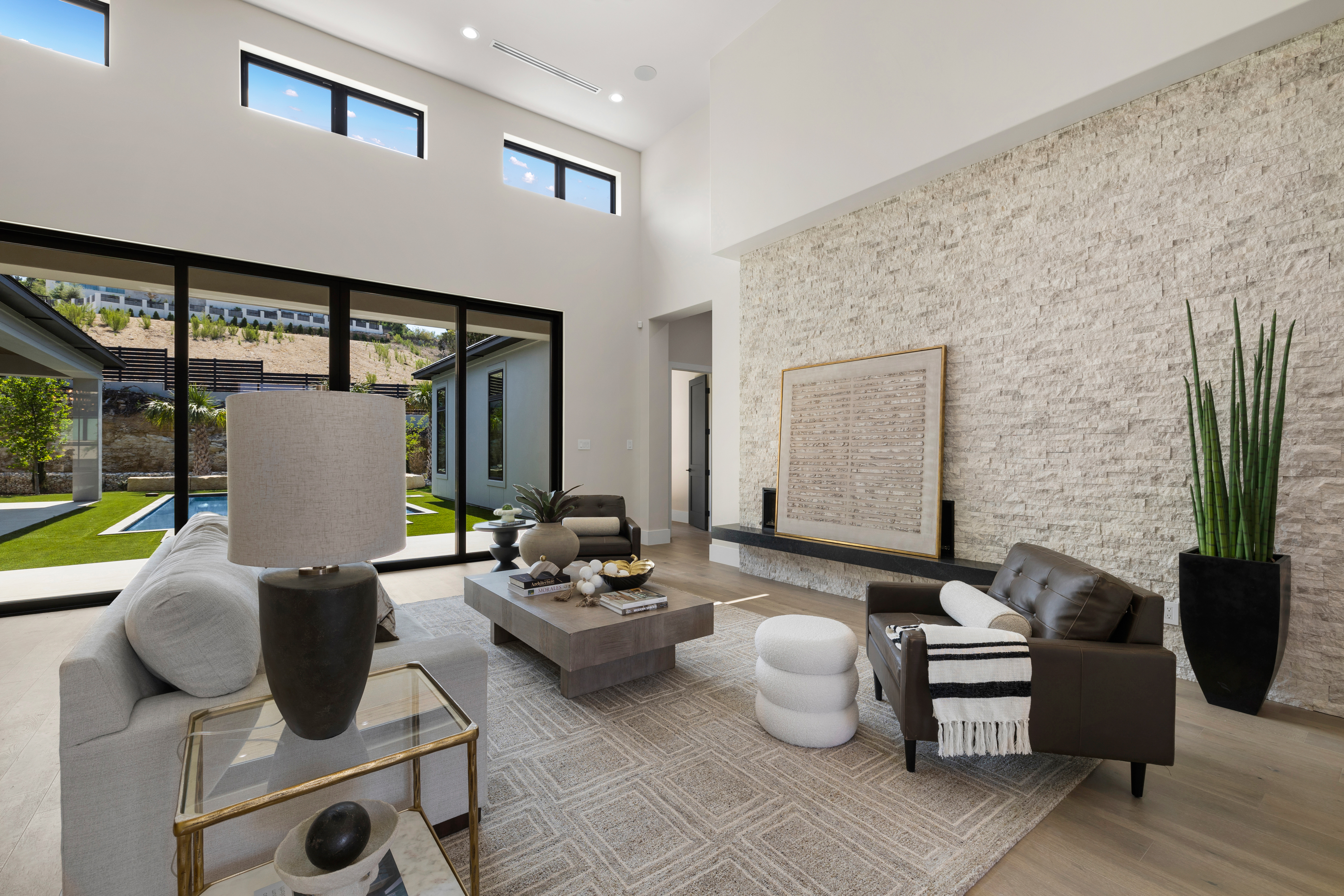  Architecturally Refined New Construction in Prestigious The Dominion - 物件實景