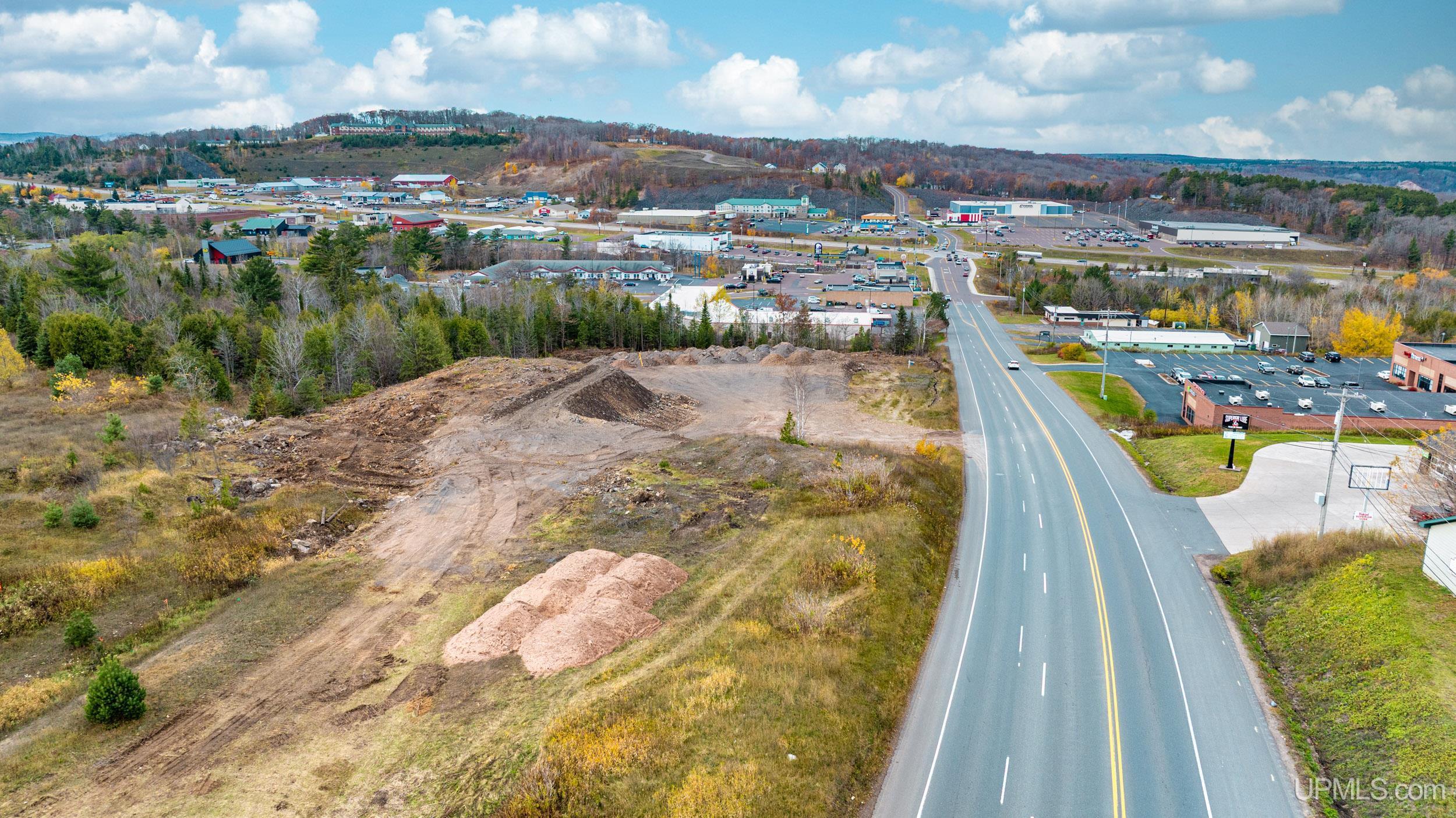 Houghton, Michigan, 49931, United States, ,Residential,For Sale,1923073