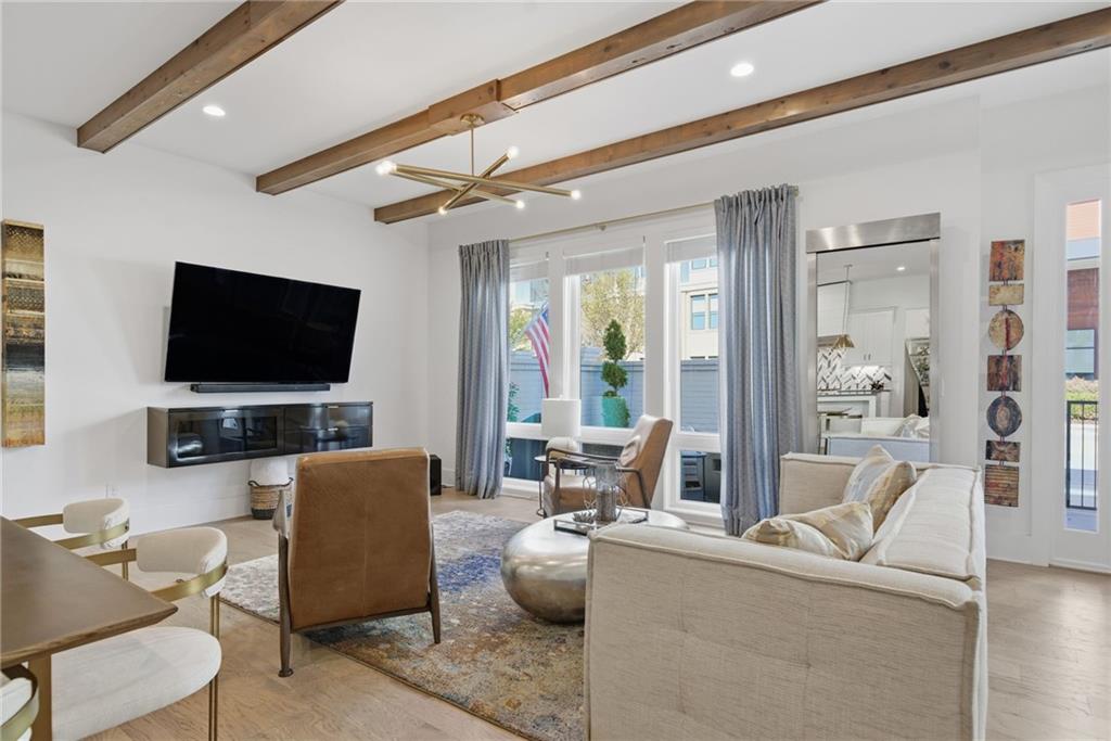 Alpharetta, Georgia, 30005, United States, 3 Bedrooms Bedrooms, ,4 BathroomsBathrooms,Residential,For Sale,1975008